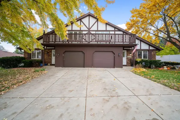 129 S Grandview Blvd, Waukesha, WI 53188