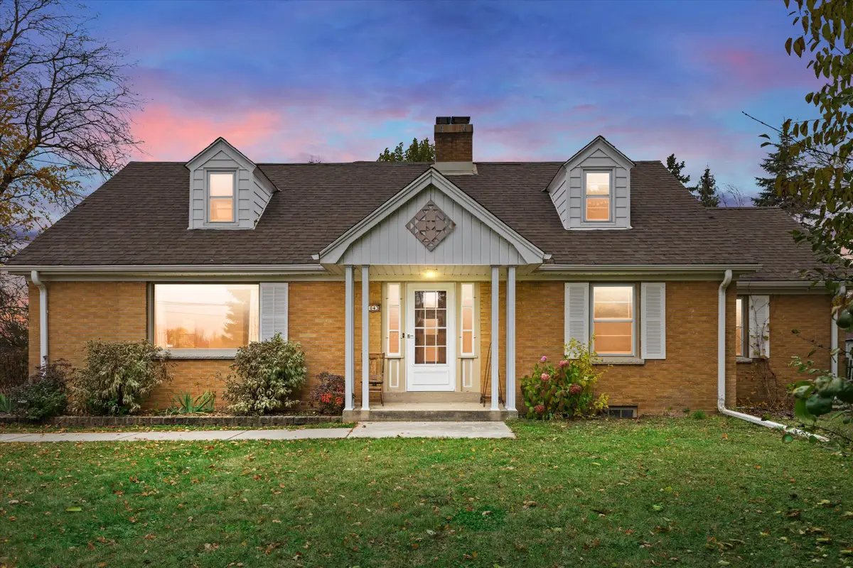 7043 N 107th St, Milwaukee, WI 53224 - Image #1