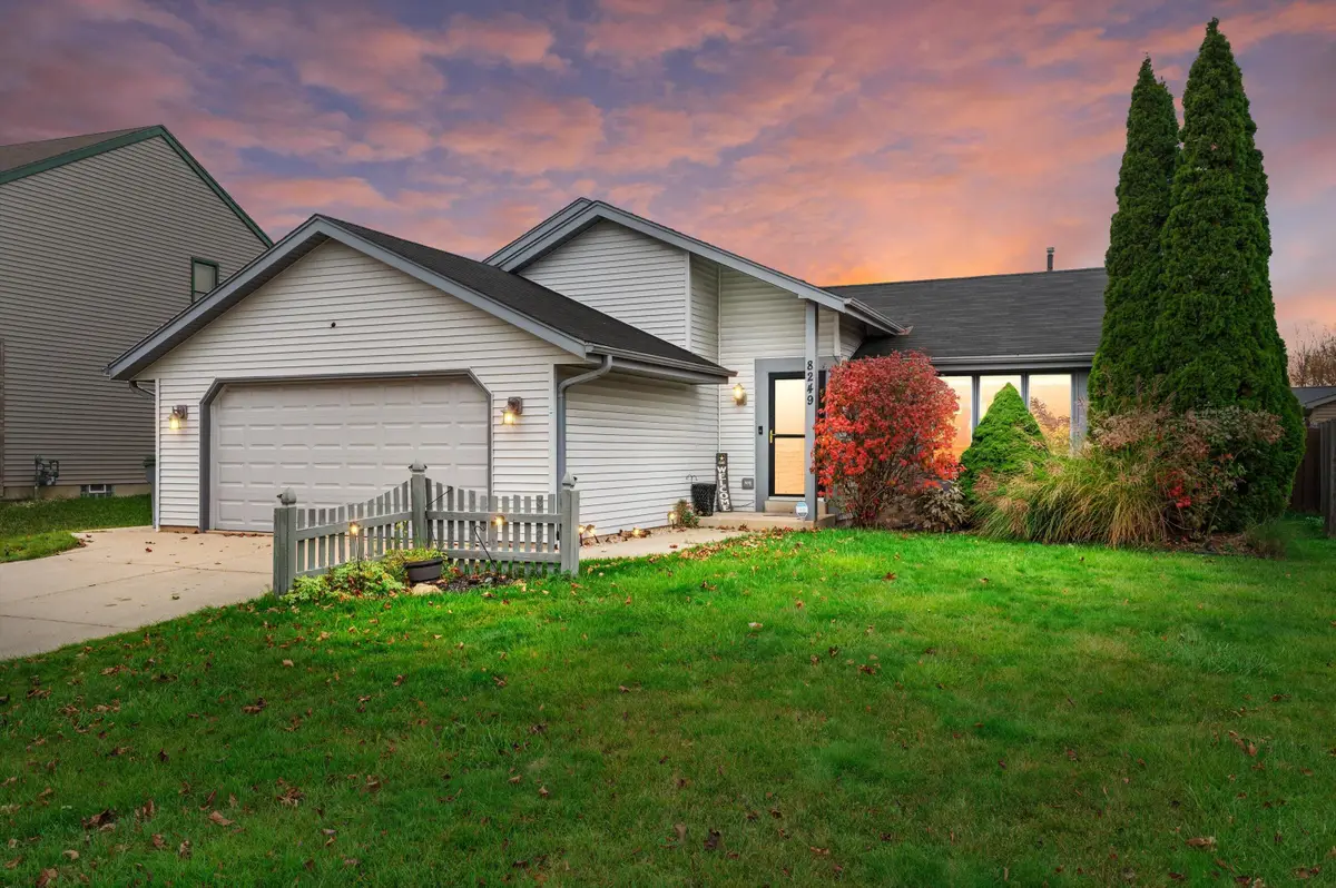 8249 N 97th St, Milwaukee, WI 53224 - Image #1