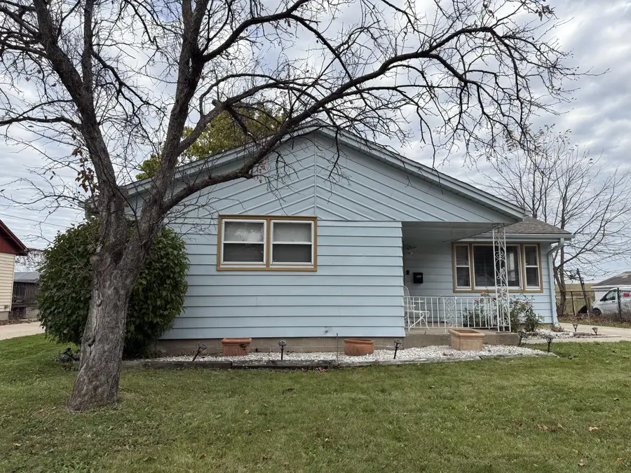 5478 N 103rd St, Milwaukee, WI 53225 - Image #2