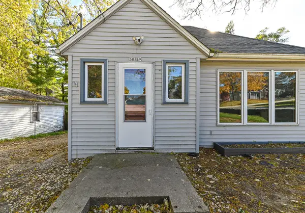 30119 Moccasin Dr, Burlington, WI 53105