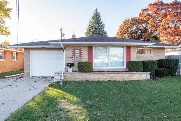 7916 22nd Ave, Kenosha, WI 53143