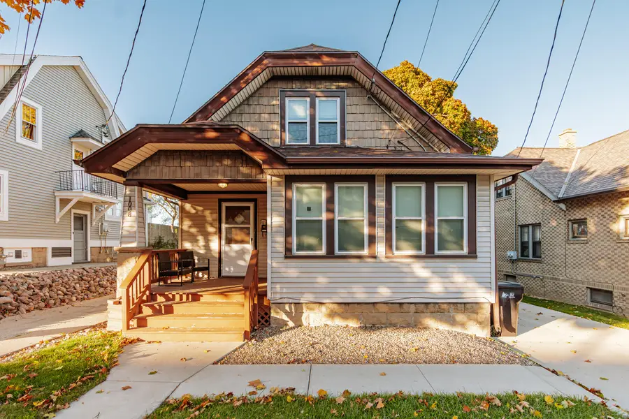 1008 Rawson Ave, South Milwaukee, WI 53172 - Image #2