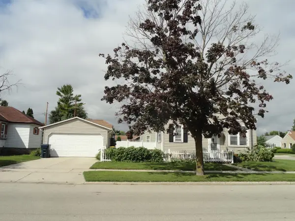 398 E 11th St, Fond Du Lac, WI 54935