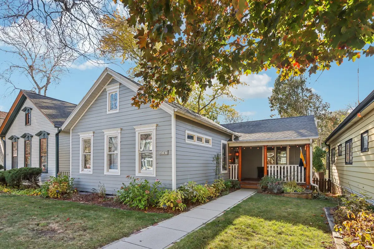 2727 S Superior St, Milwaukee, WI 53207 - Image #1