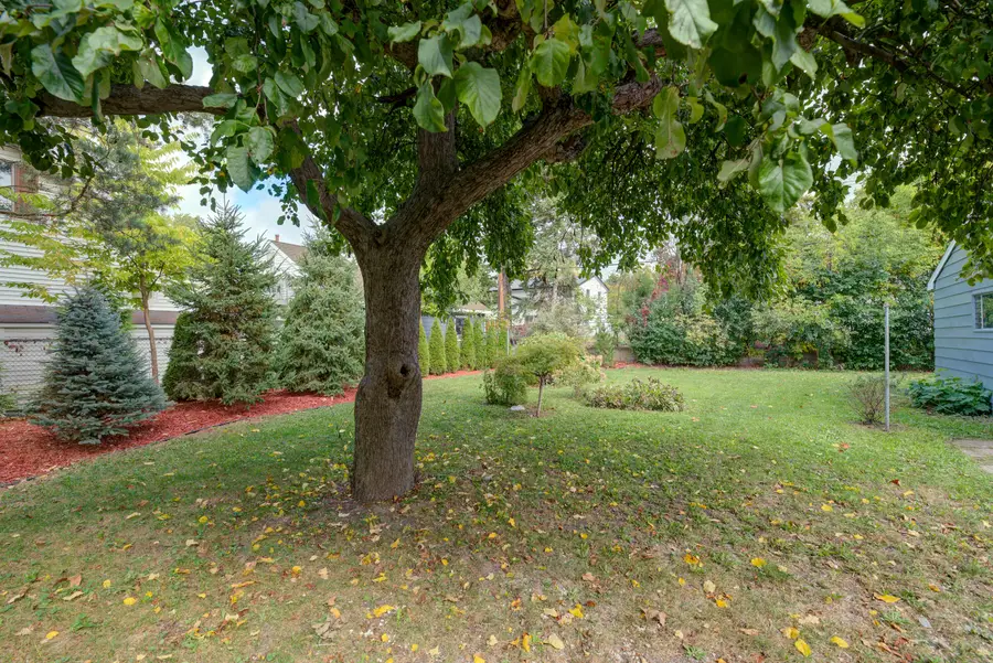 4958 S 20th St, Milwaukee, WI 53221 - Image #2