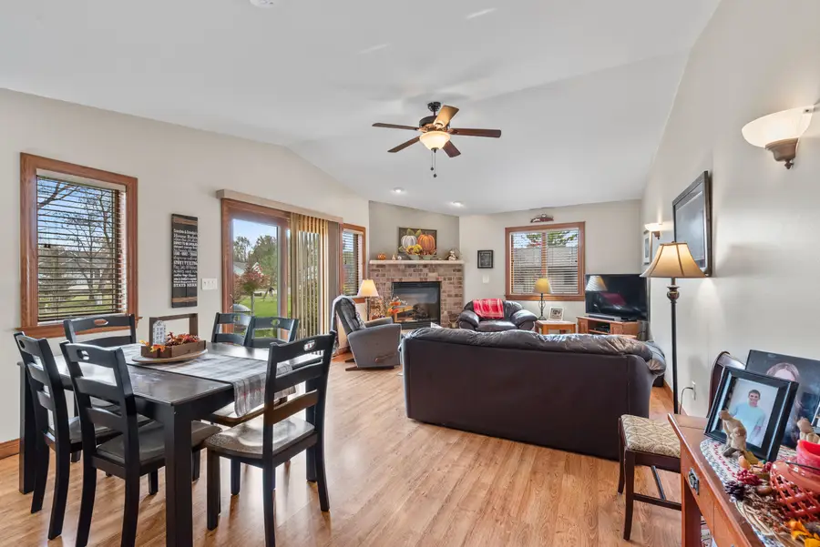 233 Theresa Ln, Theresa, WI 53091 - Image #2