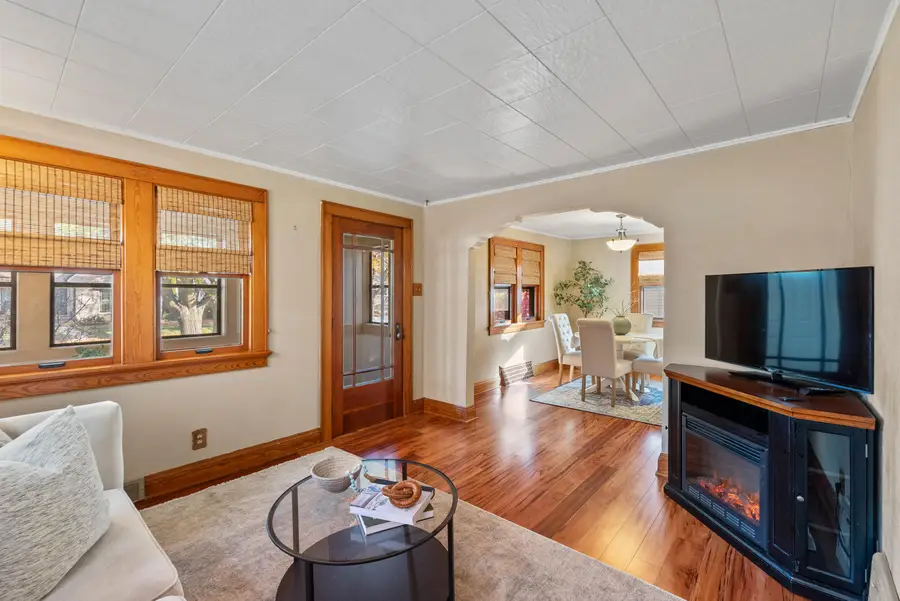 3943 S 1st St, Milwaukee, WI 53207 - Image #2