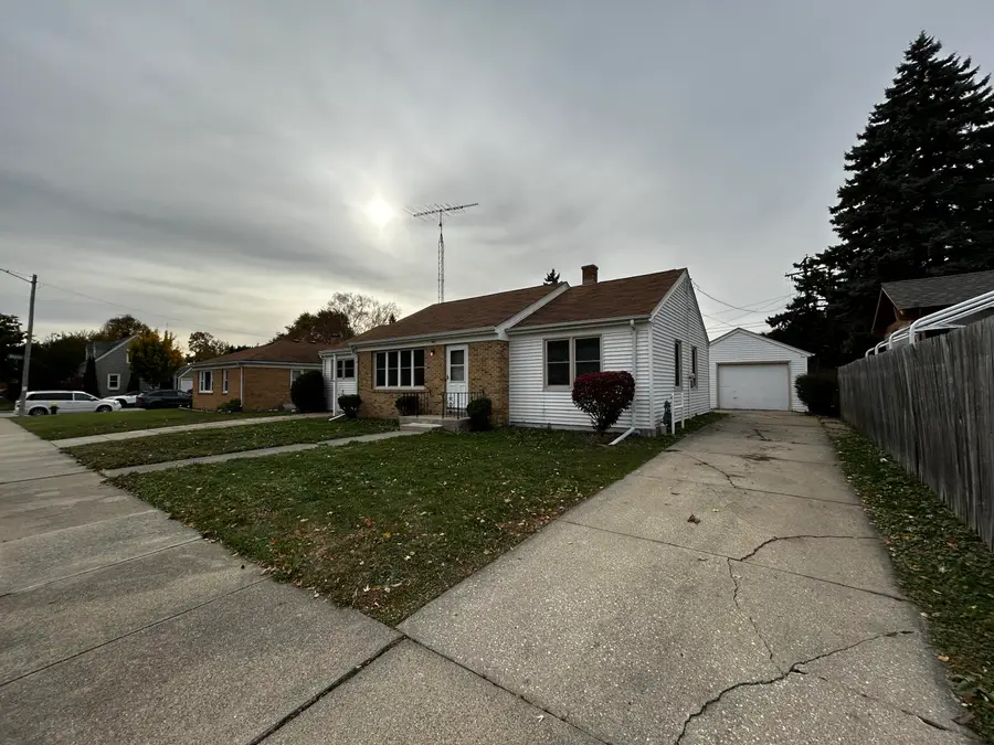 2614 Drexel Ave, Racine, WI 53403 - Image #3