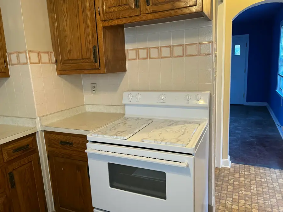 1425 E Van Beck Ave, Milwaukee, WI 53207 - Image #3