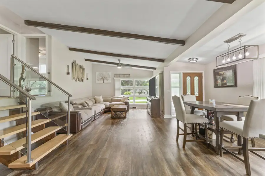 11310 Haleco Ln, Hales Corners, WI 53130 - Image #2