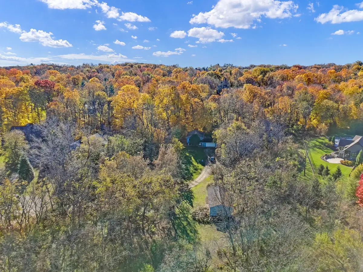 W3523 Oakwood Dr, Geneva, WI 53147 - Image #1