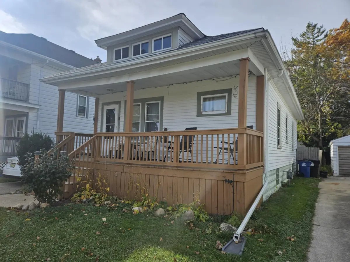 2218 Carlisle Ave, Racine, WI 53404 - Image #1