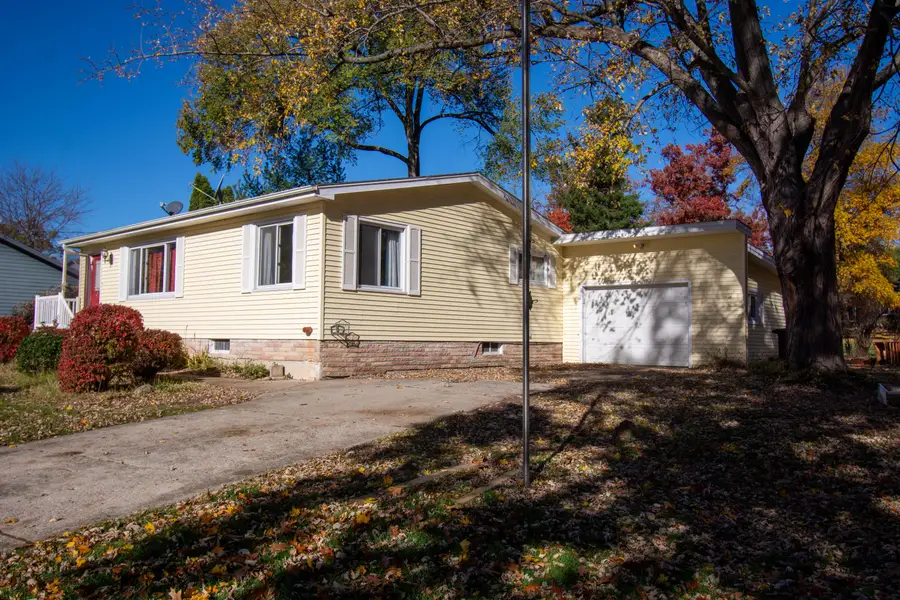 W3796 Lakeview Dr, Como, WI 53147 - Image #3