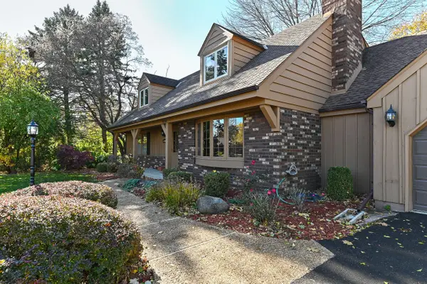 3738 Warren Cir, Mount Pleasant, WI 53405