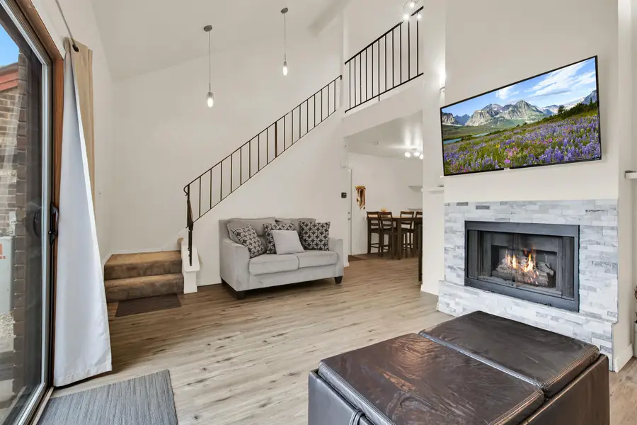 3971 W College Ave, Franklin, WI 53221 - Image #3