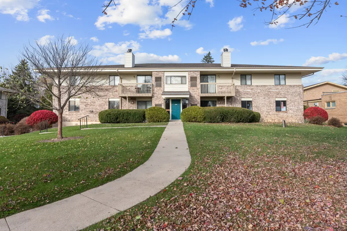 116 E Freistadt Rd, Thiensville, WI 53092 - Image #1