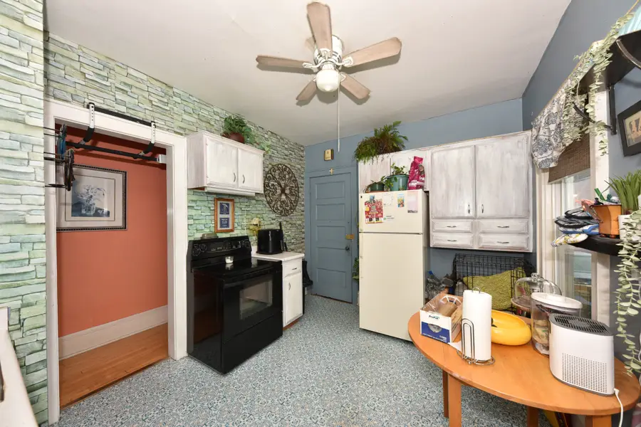 2928 N Farwell Ave, Milwaukee, WI 53211 - Image #2