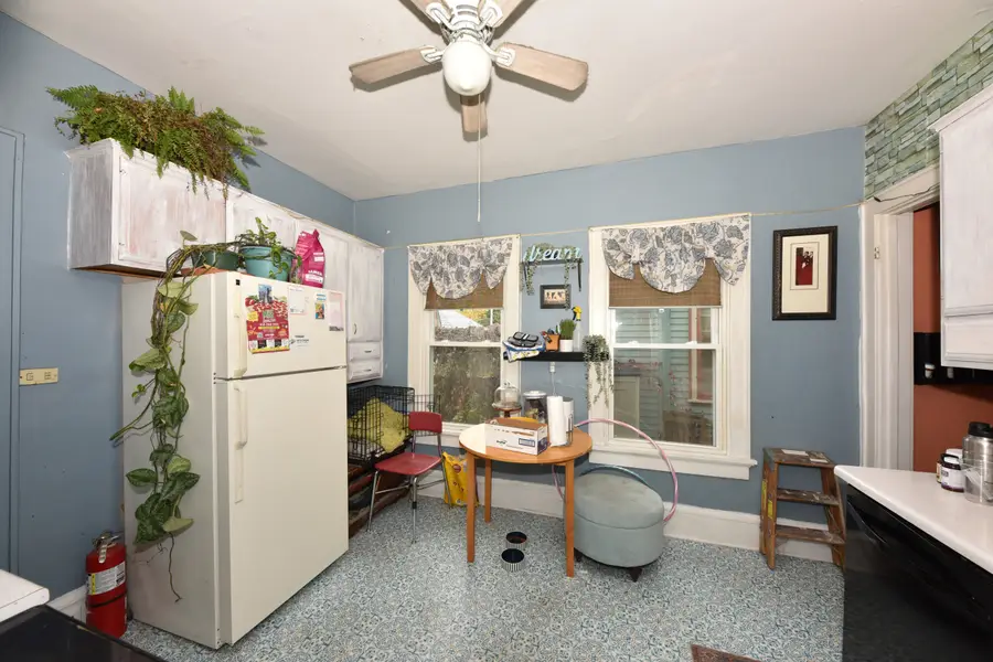 2928 N Farwell Ave, Milwaukee, WI 53211 - Image #3