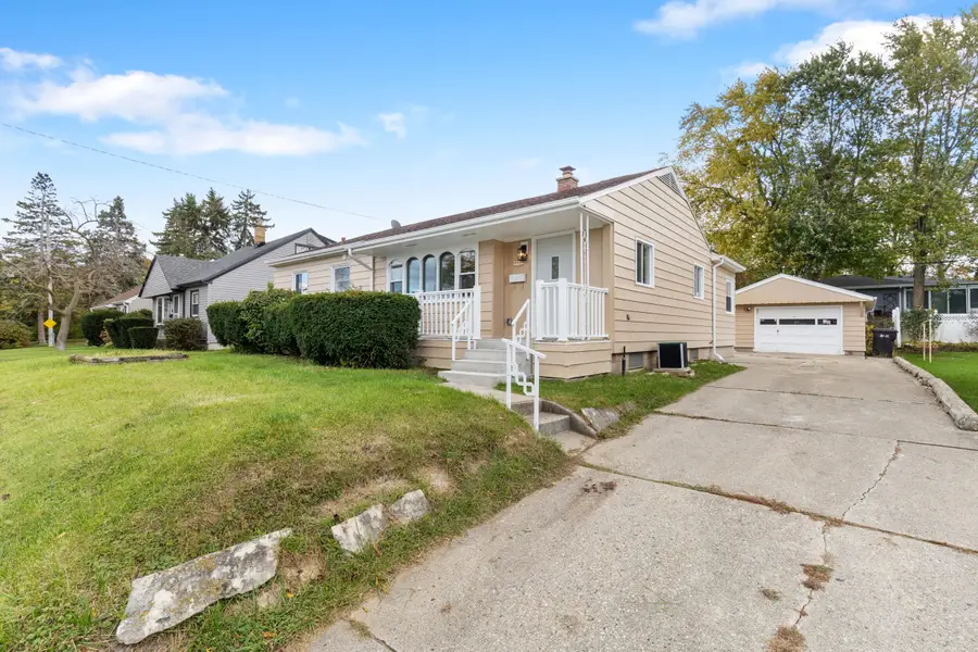 1217 Blake Ave, South Milwaukee, WI 53172 - Image #2