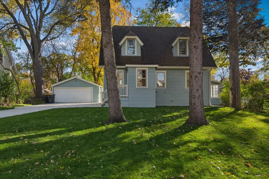10121 W Bungalow Pkwy, Milwaukee, WI 53214 - Image #2