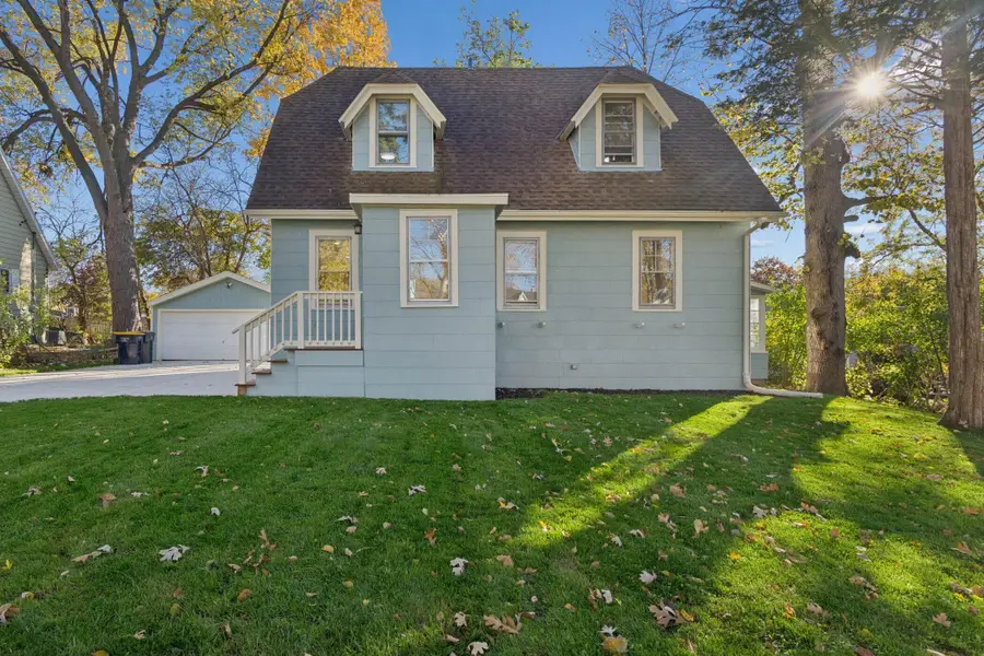 10121 W Bungalow Pkwy, Milwaukee, WI 53214 - Image #3