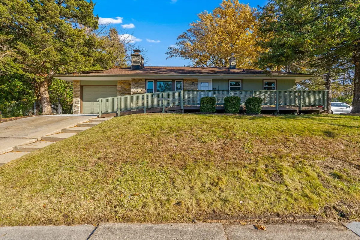 247 S 17th Ave, West Bend, WI 53095 - Image #1