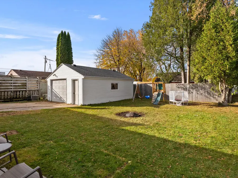2608 Jackson St, Two Rivers, WI 54241 - Image #3