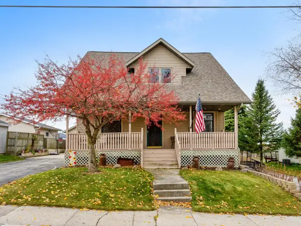 206 S 2nd Ave, Saint Nazianz, WI 54232