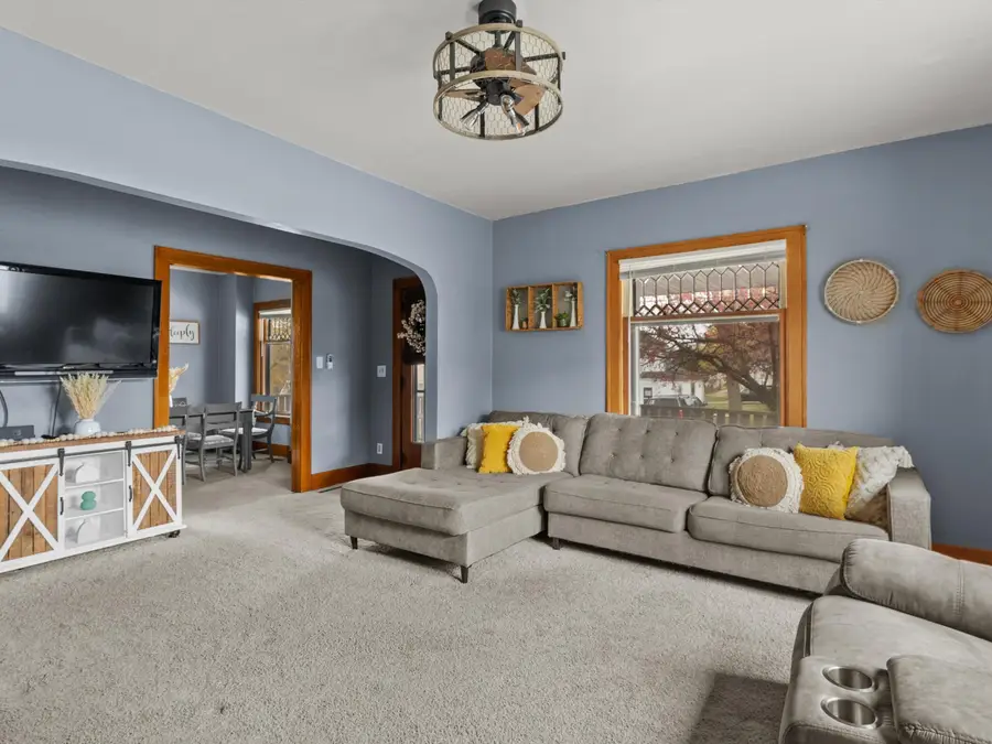 206 S 2nd Ave, Saint Nazianz, WI 54232 - Image #2