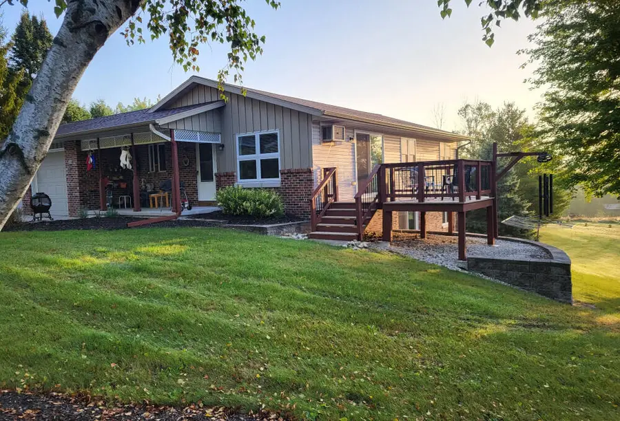 9396 Boltonville Rd, Farmington, WI 53040 - Image #3