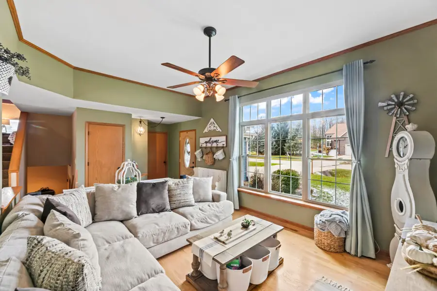 103 Woodfield Dr, Eagle, WI 53119 - Image #3