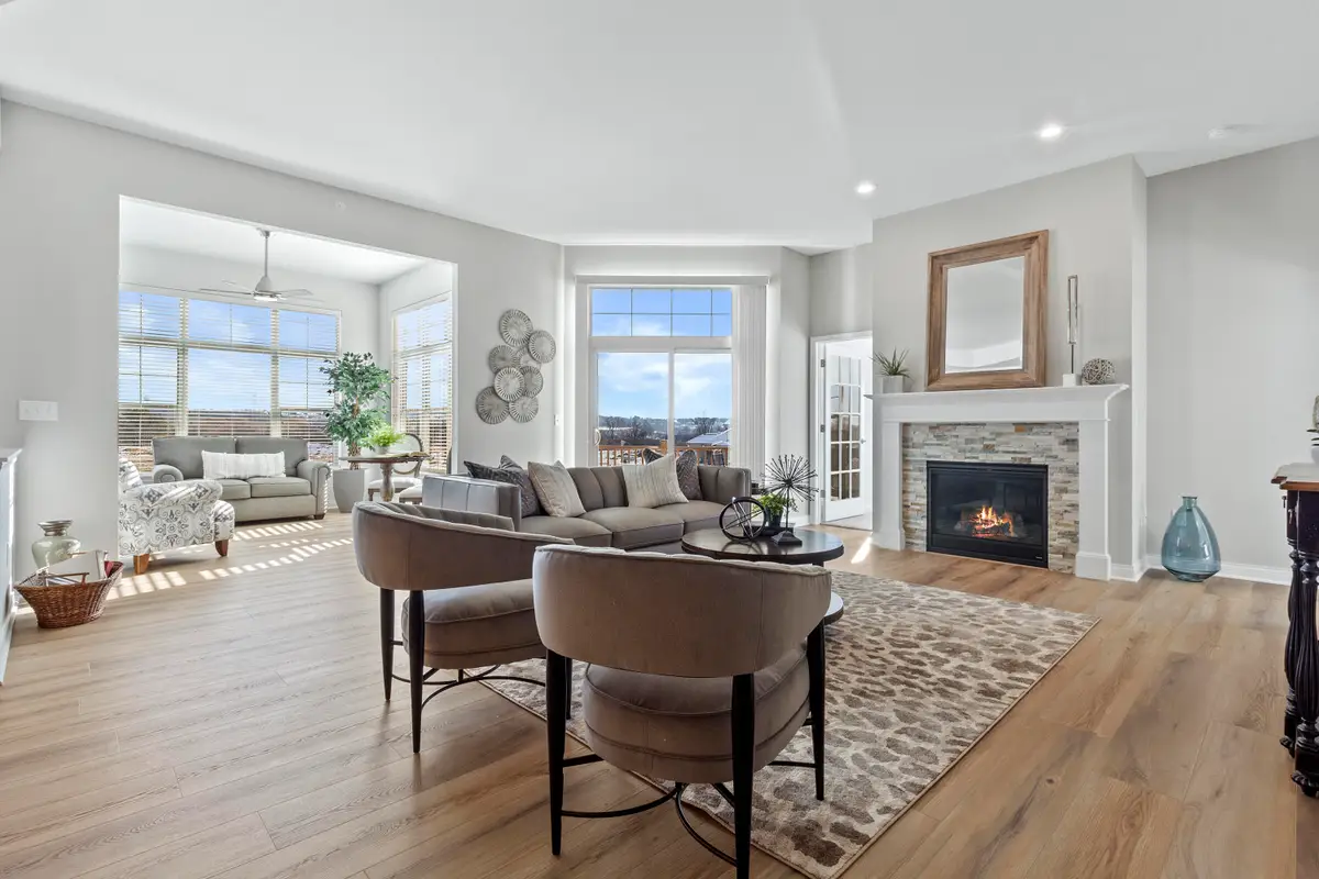 433 Standing Stone Dr, Waukesha, WI 53189 - Image #1