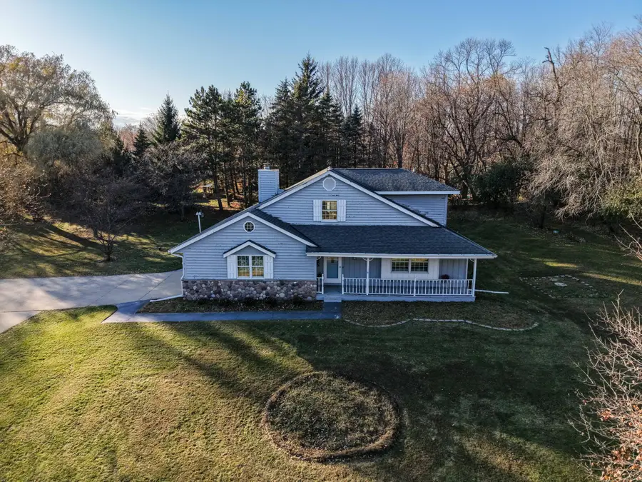 4434 Foxboro Ct, Polk, WI 53086 - Image #3