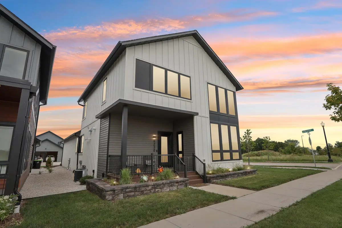 4238 E Lake Vista Blvd, Oak Creek, WI 53154 - Image #1