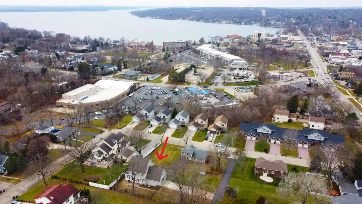 145 West St, Lake Geneva, WI 53147 - Image #1