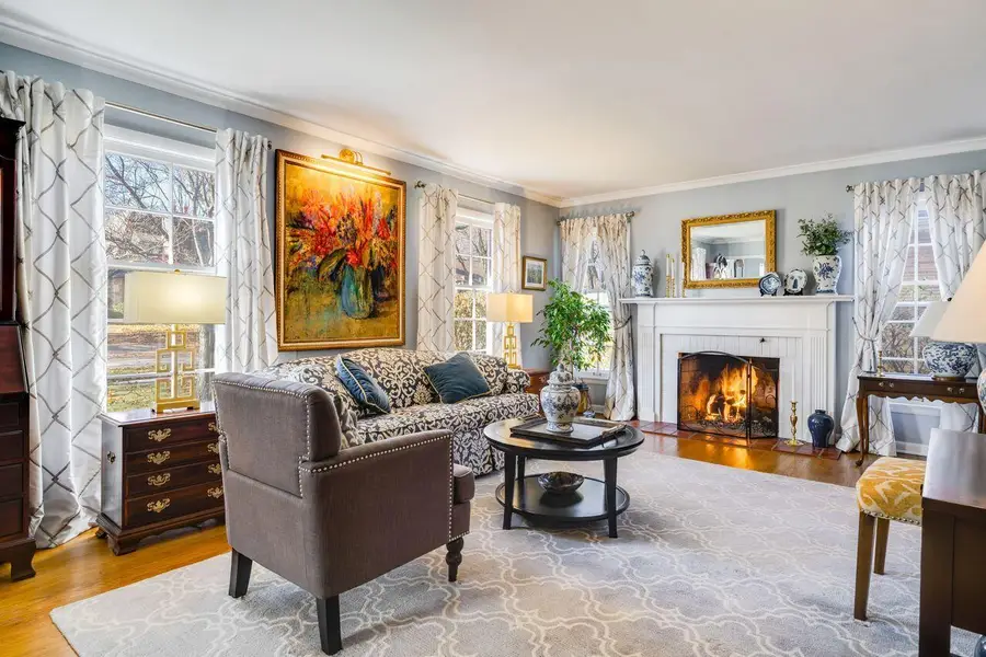 162 N 86th St, Wauwatosa, WI 53226 - Image #3