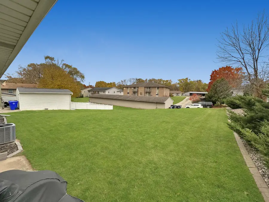 123 W 10th St, Kaukauna, WI 54130 - Image #3