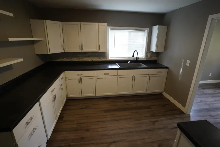 6570 N 54th St, Milwaukee, WI 53223 - Image #2