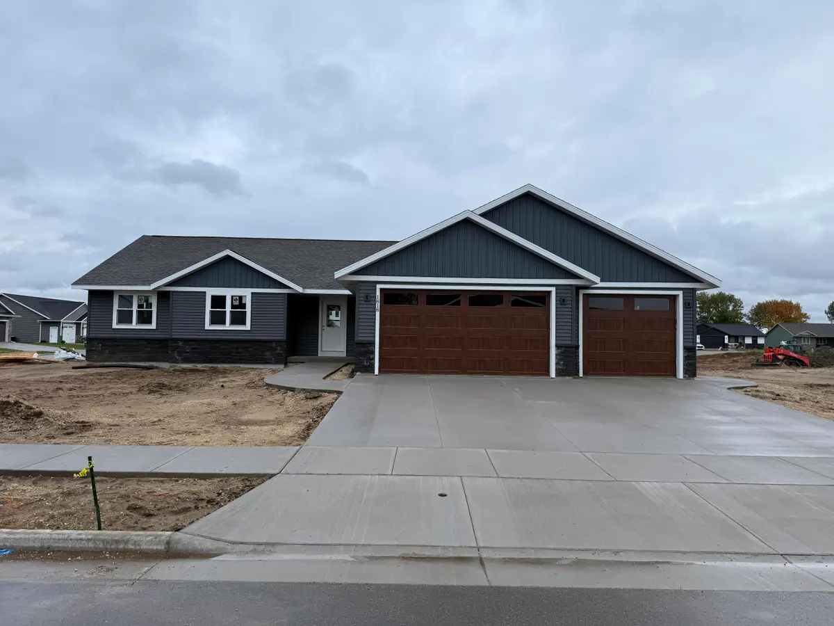 1818 Arches Dr, Holmen, WI 54636 - Image #1