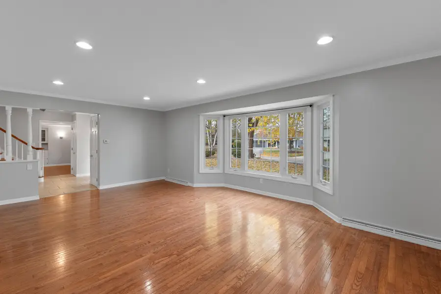 3431 W Colette Ct, Mequon, WI 53092 - Image #3