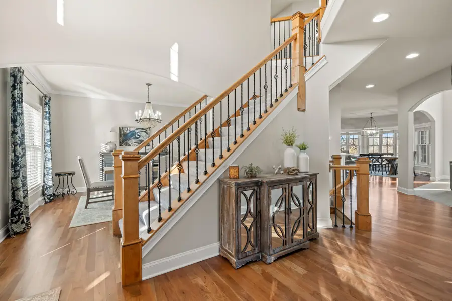 394 Sunshine Dr, Hartland, WI 53029 - Image #2