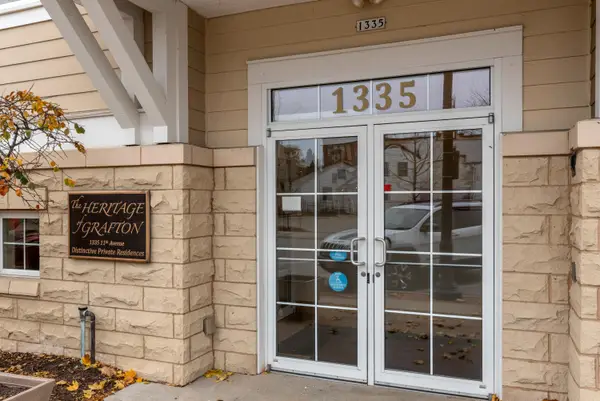 1335 11th Ave, Grafton, WI 53024