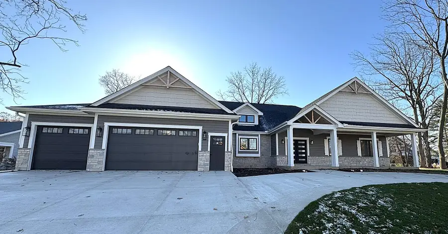 1620 Prestwick Dr, Geneva, WI 53147 - Image #2