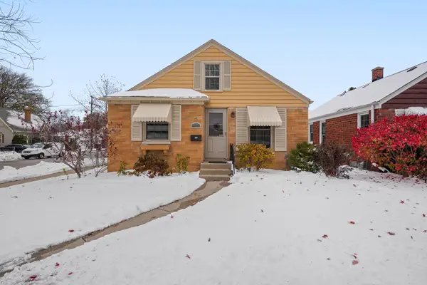 2225 Green St, Racine, WI 53402
