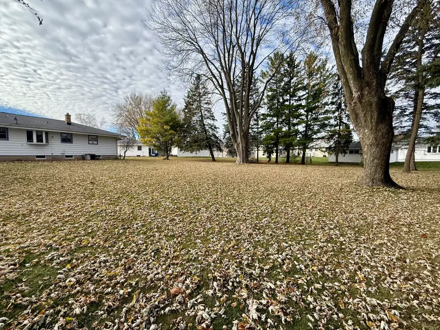 1518 Scott Rd, Port Washington, WI 53074 - Image #3