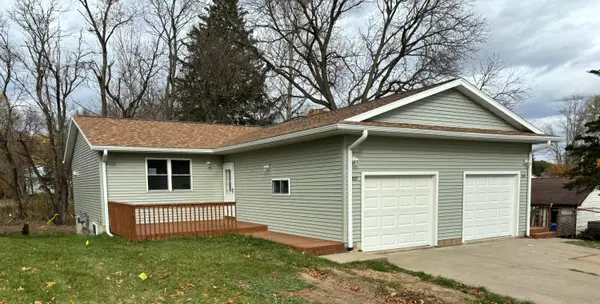 337 Mulberry St, Baraboo, WI 53913