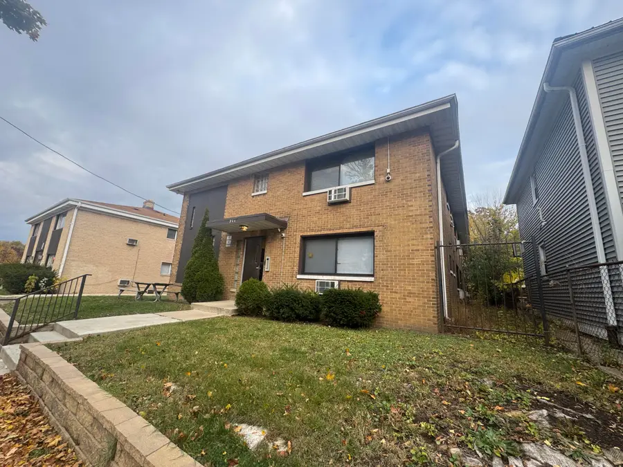 944 N 20th St, Milwaukee, WI 53233 - Image #3