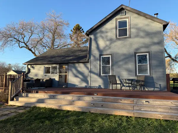 5288 Indian Trail Rd, Belgium, WI 53004