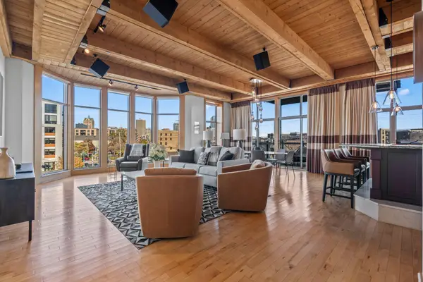 541 E Erie St, Milwaukee, WI 53202